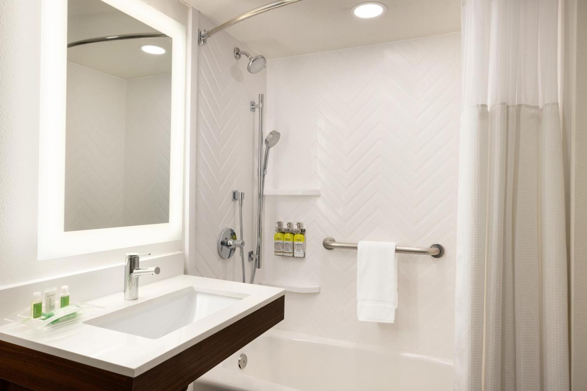 Doubletree By Hilton Fort Worth South Luaran gambar
