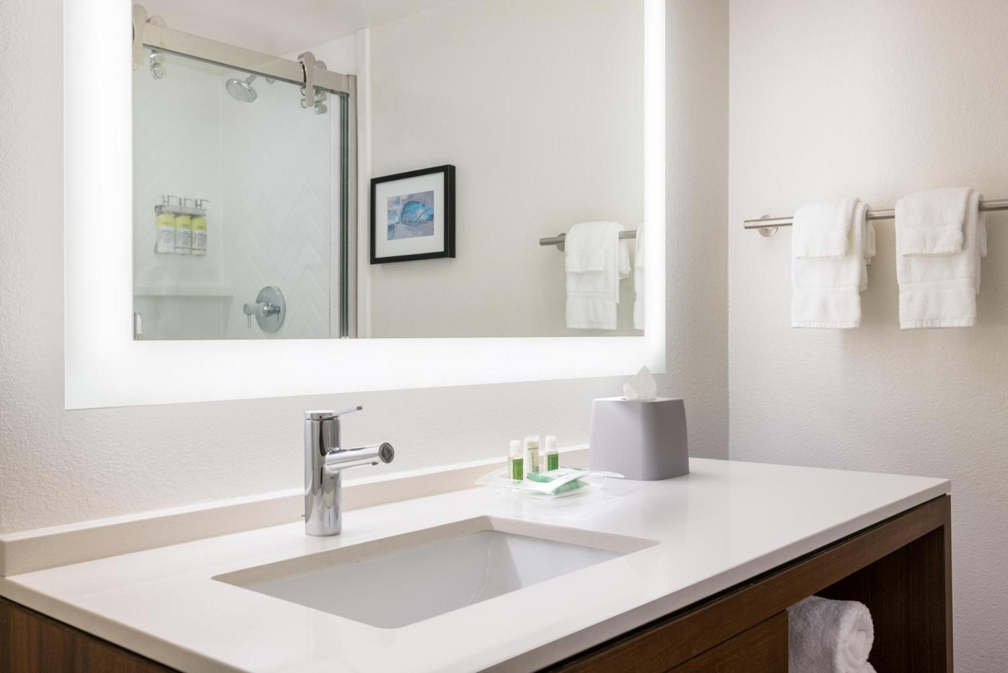 Doubletree By Hilton Fort Worth South Luaran gambar