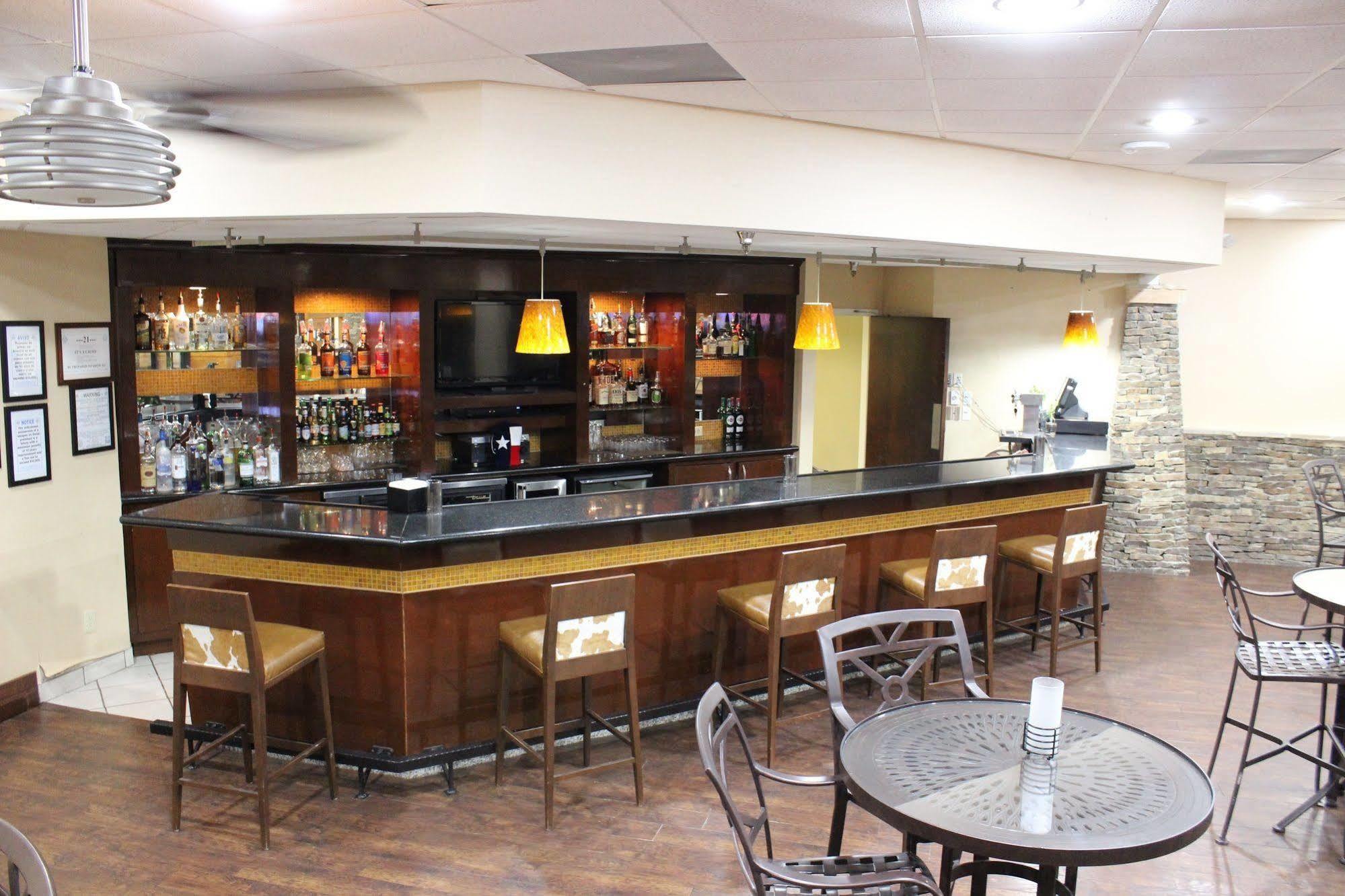 Doubletree By Hilton Fort Worth South Luaran gambar